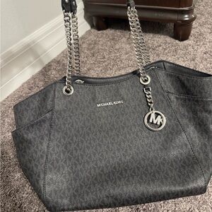 Black and gray Michael Kors shoulder bag